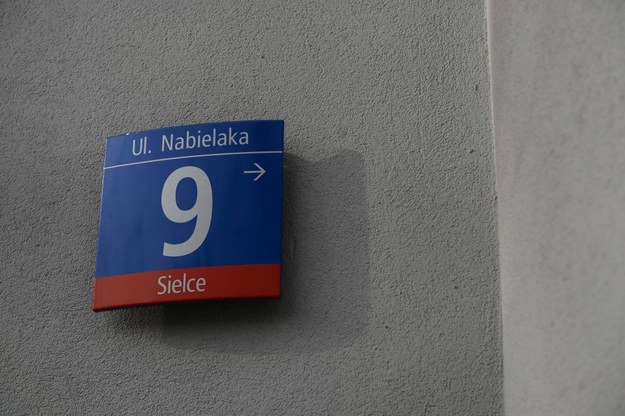 Kamienica przy ulicy Nabielaka 9 w Warszawie /Jakub Kamiński   /PAP
