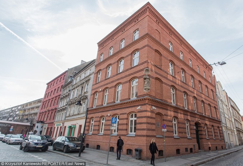 Za Ile Wokulski Wykupił Kamienicę łęckich Kamienicę wartą 6 mln zł kościół kupił za 30 tysięcy - fakty.interia.pl