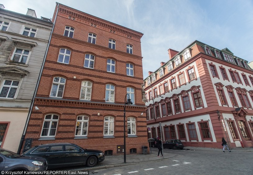 Za Ile Wokulski Wykupił Kamienicę łęckich Kamienicę wartą 6 mln zł kościół kupił za 30 tysięcy - fakty.interia.pl