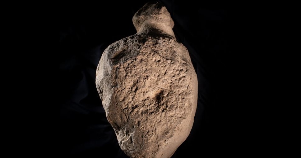 Kamienie przypominające ludzi odkryto na jednym szkockim archipelagu /materiały prasowe