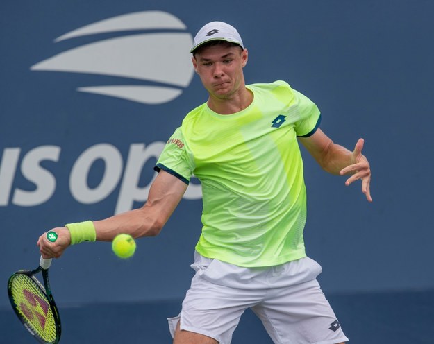 Kamil Majchrzak podczas meczu pierwszej rundy US Open /SARAH YENESEL /PAP