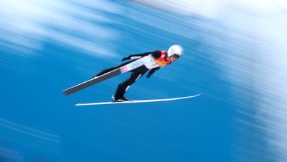 Kamil Stoch 4. na mamucie w Bad Mitterndorf! Serię finałową odwołano po fatalnym skoku Polaka