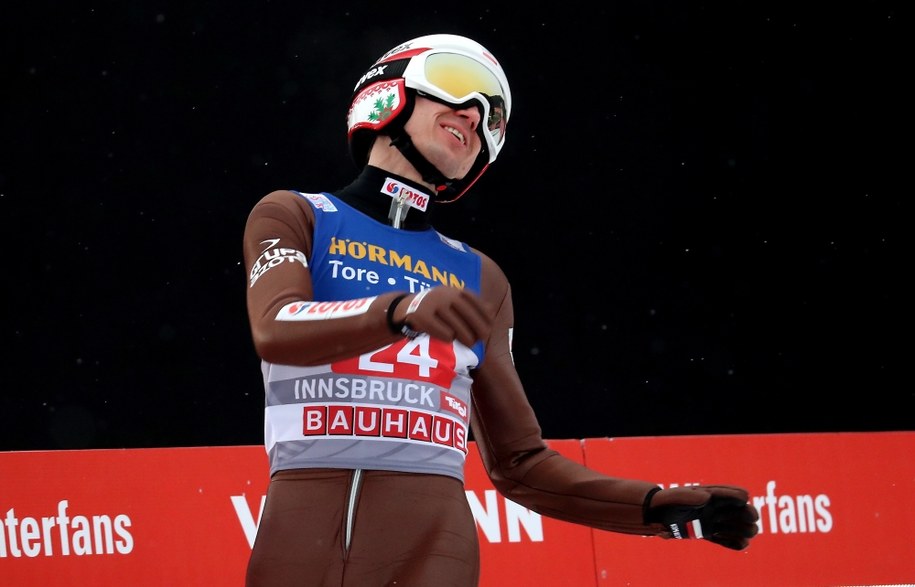 Kamil Stoch ma szanse na trzecie z rzędu podium w Turnieju Czterech Skoczni / 	Grzegorz Momot    /PAP