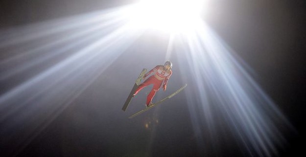 Kamil Stoch na skoczni w Bischofshofen /GEORG HOCHMUTH /PAP/EPA