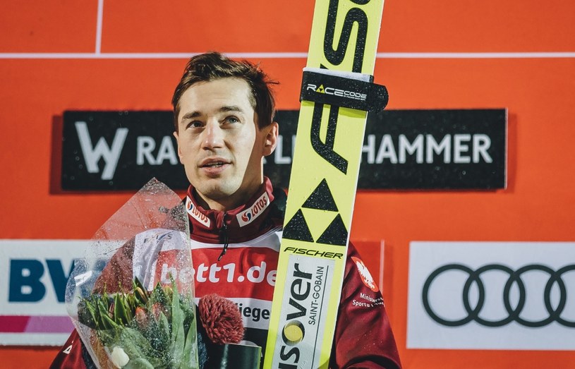 Skoki narciarskie. Kamil Stoch dla Interii: Mam jeszcze w sobie duże pokłady niewykorzystanej energii i potencjału Kamil Stoch po triumfie w Lillehammer na koniec sezonu /Newspix