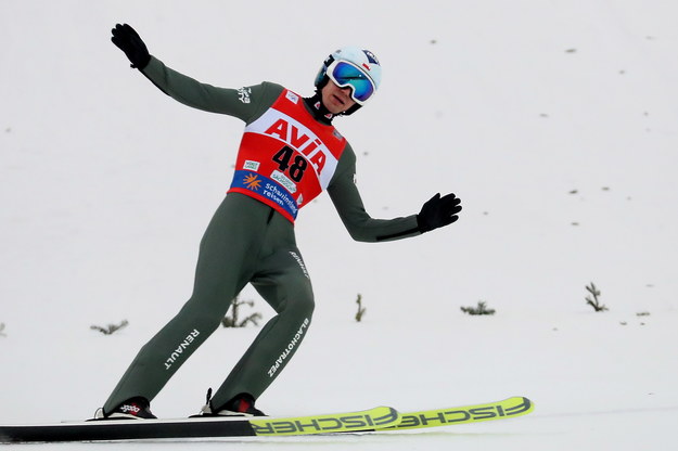 Kamil Stoch podczas konkursu Pucharu Świata w skokach narciarskich / 	Grzegorz Momot    /PAP