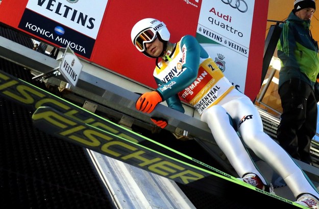Kamil Stoch podczas treningu przed zawodami Pucharu Świata w skokach narciarskich w Klingenthal /Grzegorz Momot /PAP