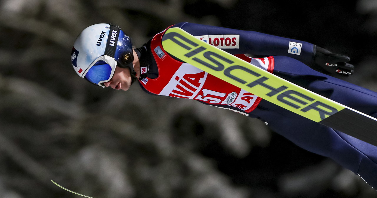 Kamil Stoch tuż za podium po pierwszej serii w Klingenthal