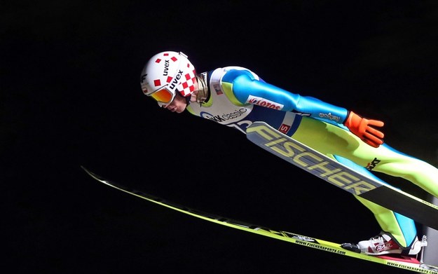 Kamil Stoch w niemieckim Klingenthal skoczył 145 m /JAN WOITAS /PAP/EPA