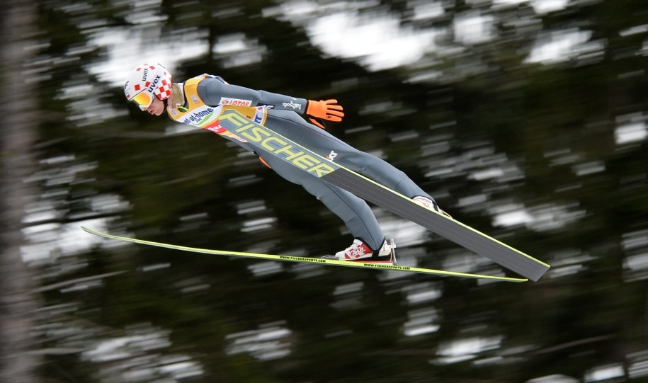 Kamil Stoch w powietrzu /Grzegorz Momot /PAP