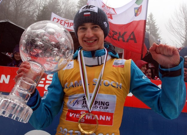 Kamil Stoch z Kryształową Kulą /Grzegorz Momot /PAP/EPA