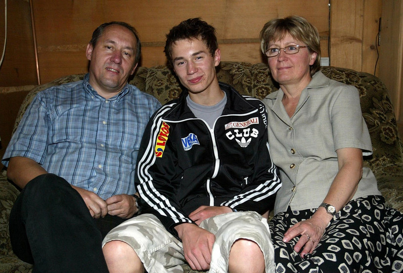 Kamil Stoch z rodzicami, 2014 rok /Artur Barbarowski /East News