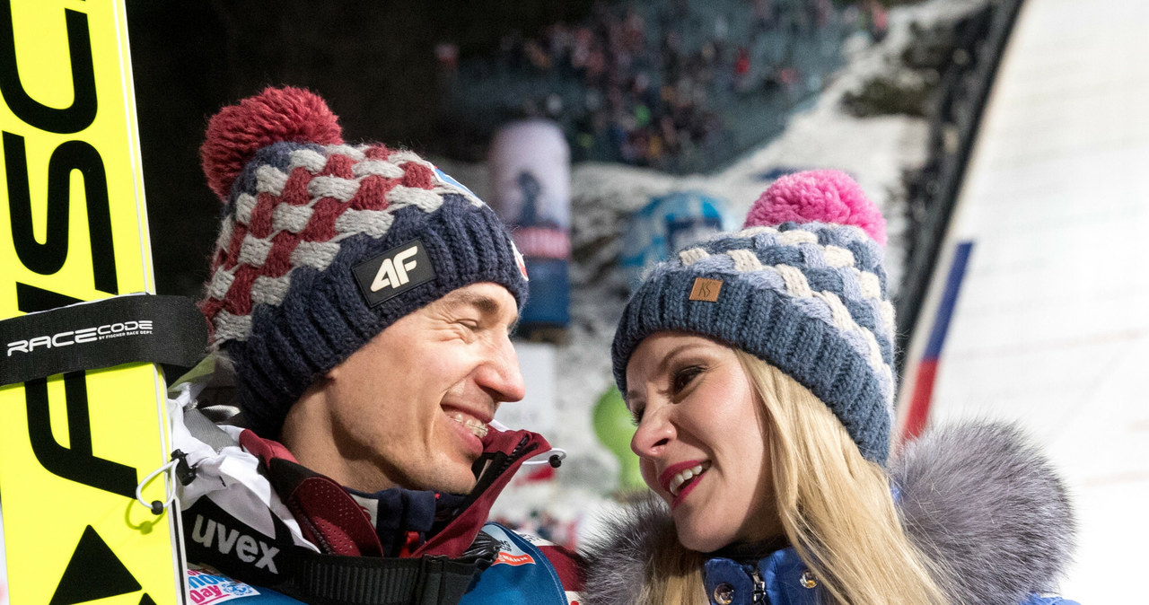 Kamil Stoch z żoną Ewą Bilan-Stoch podczas zawodów w Zakopanem /Andrzej Iwańczuk/Reporter /East News