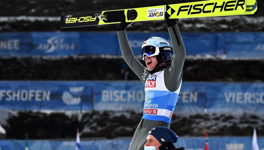 Kamil Stoch /LUKAS BARTH-TUTTAS /PAP/EPA