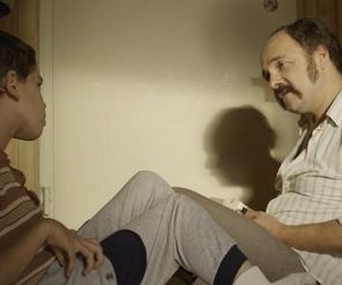 Kamil Tkacz i Arkadiusz Jakubik w filmie "Chce się żyć" - fot. Paweł Dyllus