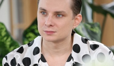 Kaminski upadł na chodniku. Przykre konsekwencje zdarzenia
