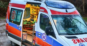 Kamizelki kuloodporne w karetkach? Pierwszy szpital w kraju właśnie je wdraża