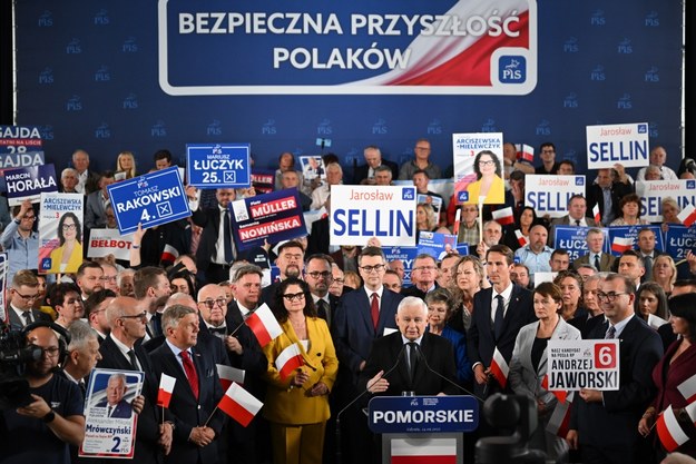 Kampania wyborcza do parlamentu 2023. Na zdjęciu prezes PiS Jarosław Kaczyński /Adam Warżawa /PAP