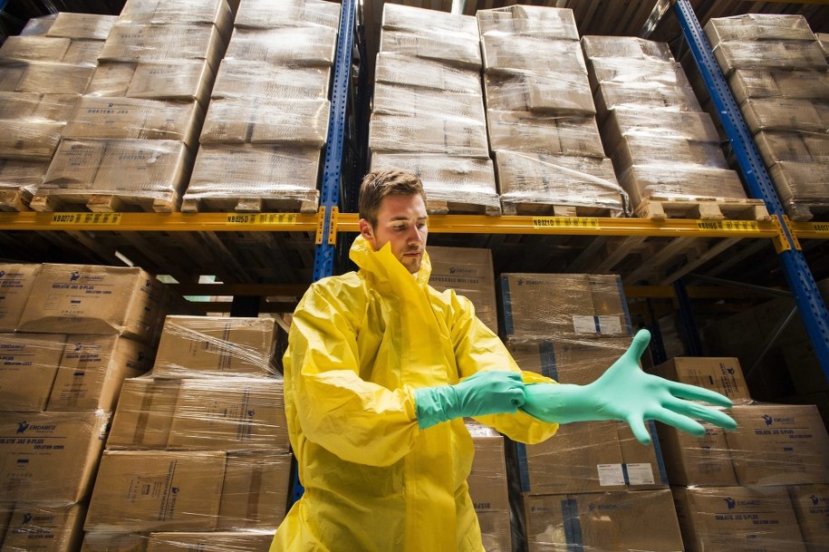 Kanada dostarczy WHO eksperymentalną szczepionkę przeciwko eboli /REMKO DE WAAL (PAP/EPA) /PAP/EPA