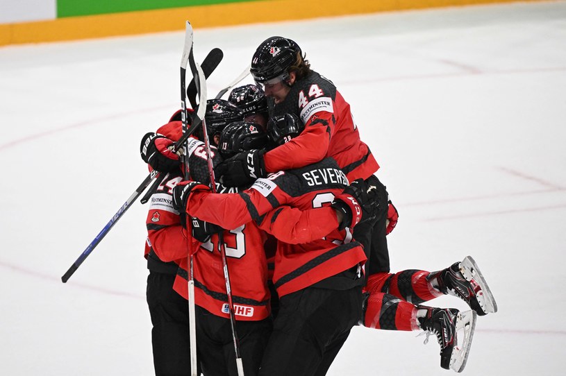 Kanada zagra w półfinale MŚ /AFP
