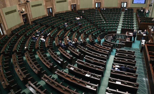 Kancelaria Mateusza Morawieckiego opublikuje informację o zwrocie nagród przez ministrów 