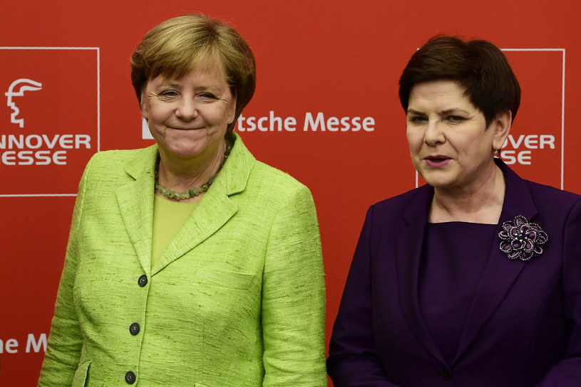 Kanclerz Angela Merkel i premier Beata Szydło w Hanowerze /TOBIAS SCHWARZ /AFP