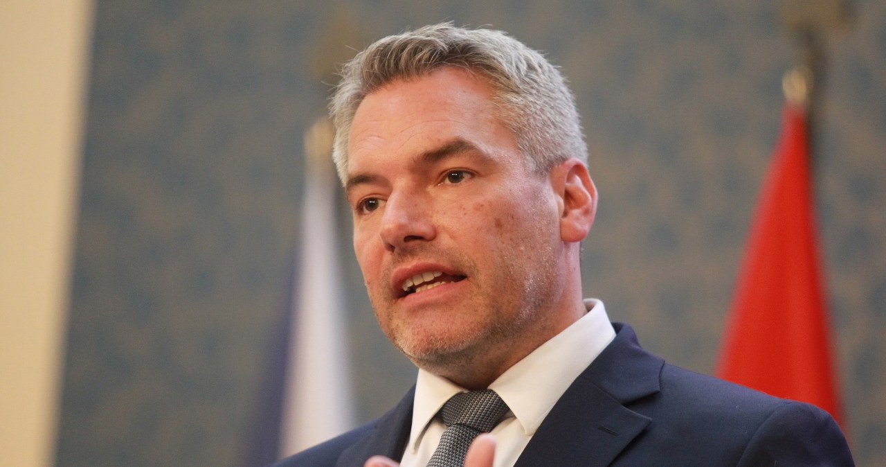 Kanclerz Austrii: Pozostaniemy neutralni, nie dyskutujemy o członkostwie w NATO