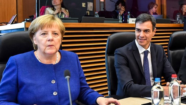 Kanclerz Niemiec Angela Merkel i premier Hiszpanii Pedro Sanchez /GEERT VANDEN WIJNGAERT /PAP/EPA