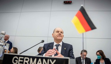 Kanclerz Niemiec Olaf Scholz: Mówią o embargu, a sami kupują gaz z Rosji