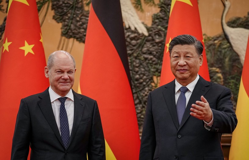 Kanclerz Olaf Scholz w trakcie listopadowego spotkania w Pekinie z przywódcą Chin Xi Jinpingiem /Kay Nietfeld / POOL /AFP