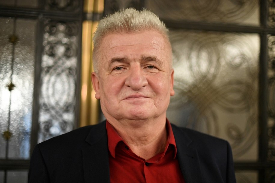 Kandydat klubu Lewicy na RPO Piotr Ikonowicz podczas konferencji prasowej w Sejmie / 	Marcin Obara  /PAP