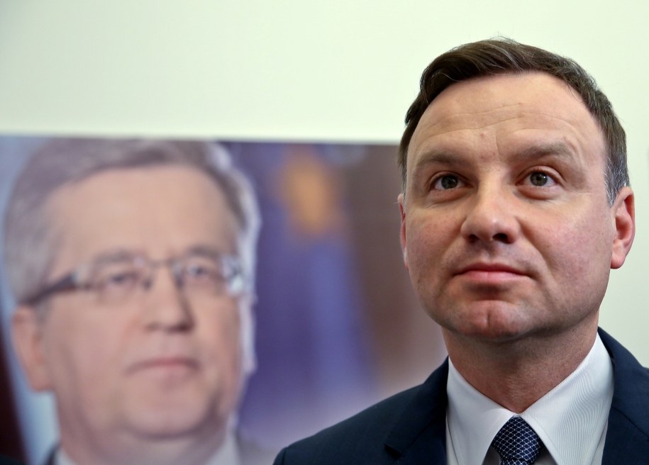 Kandydat PiS na urząd prezydenta RP Andrzej Duda (P) /Rafał Guz /PAP
