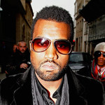 Kanye West pociesza Rihannę