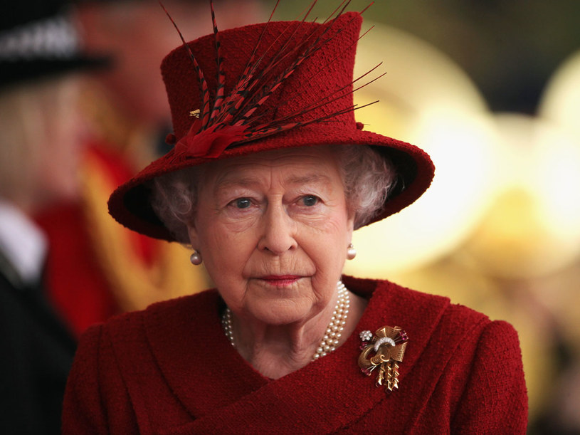 Kapelusze są nieodzownym dodatkiem mody królewskiej &nbsp; /Getty Images/Flash Press Media