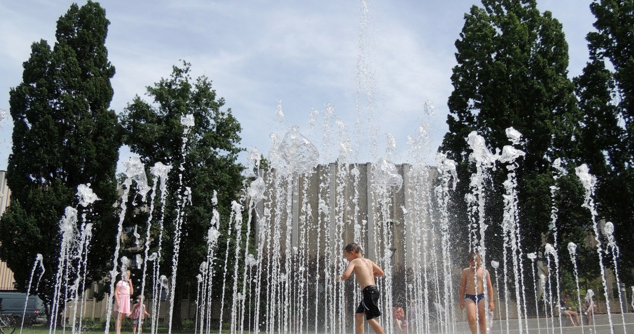 Kąpiele fontanne to duże zagrożenie dla zdrowia /Sławomir Kowalski / Polska Press /East News