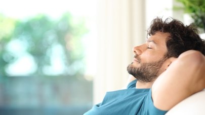 Kąpiele leśne i aromaterapia. Niecodzienne sposoby na stres 