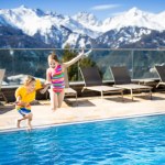 Kąpiele w gorących źródłach i basenach termalnych. Czy są bezpieczne?