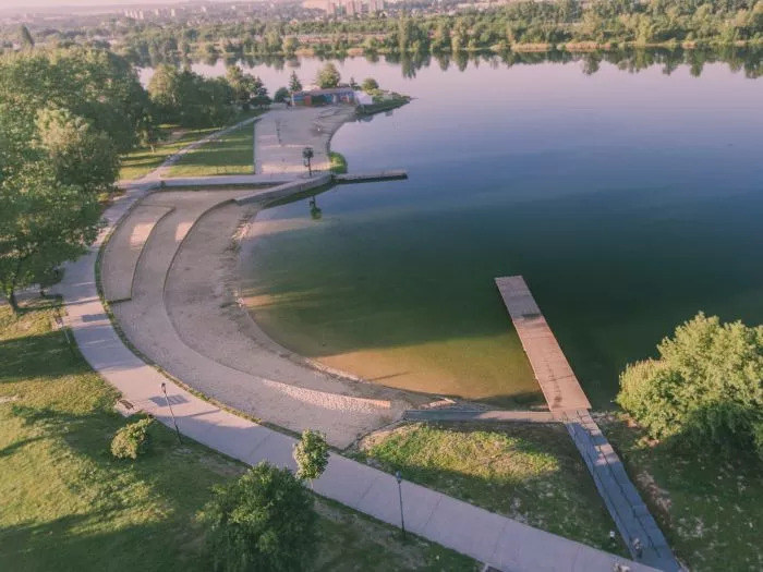 Kąpielisko nad zalewem Bagry /Zarząd Zieleni Miejskiej Kraków /