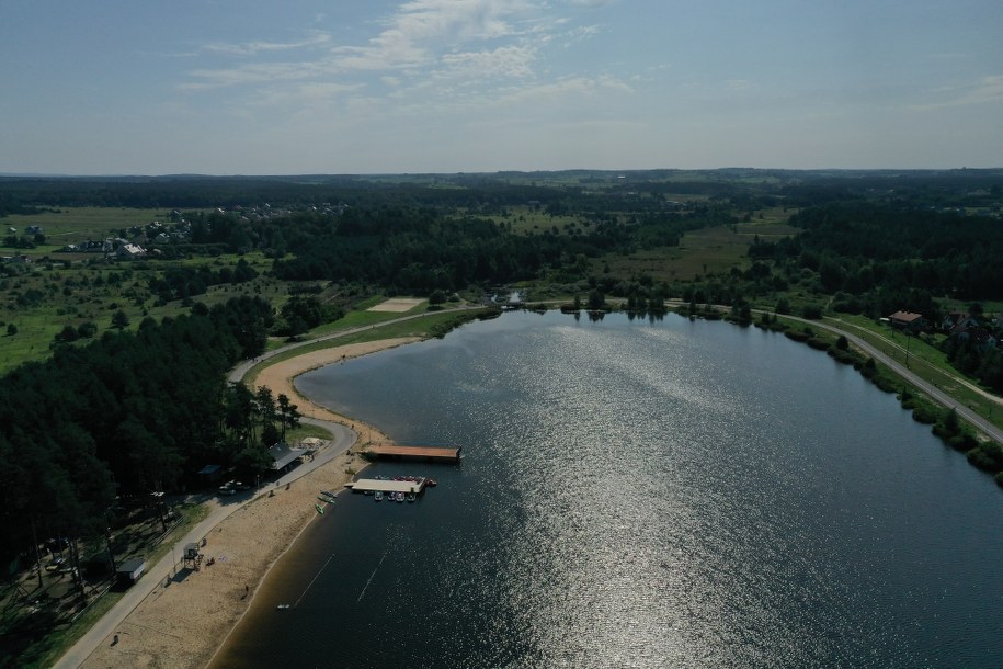 Kąpielisko u podnóża kalwarii. Fakty znad wody nadajemy z Morawicy /Jacek Skóra /RMF FM