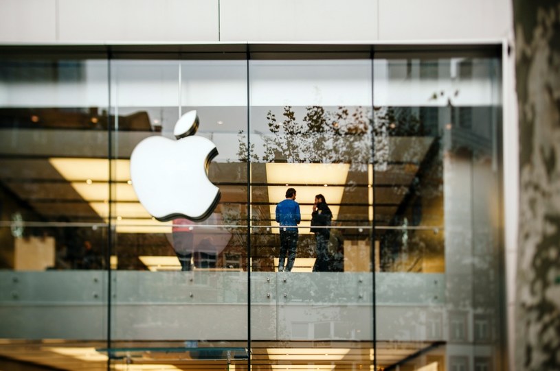 Kapitalizacja rynkowa Apple'a ponownie zbliżyła się do poziomu 3 bilionów dolarów /123RF/PICSEL