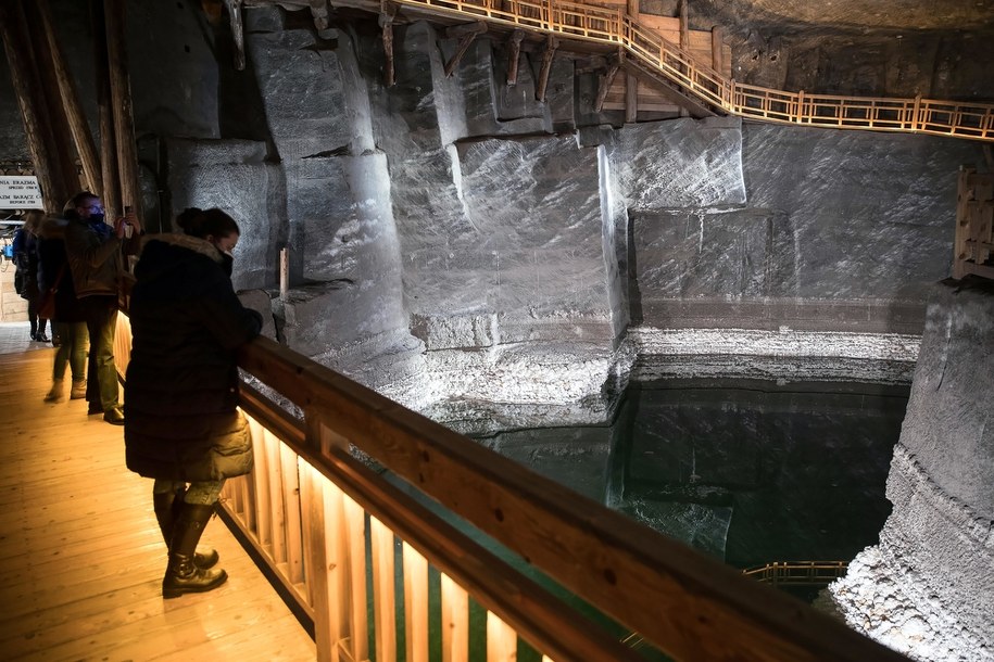 Kaplica św. Kingi w kopalni soli w Wieliczce //Łukasz Gągulski /PAP