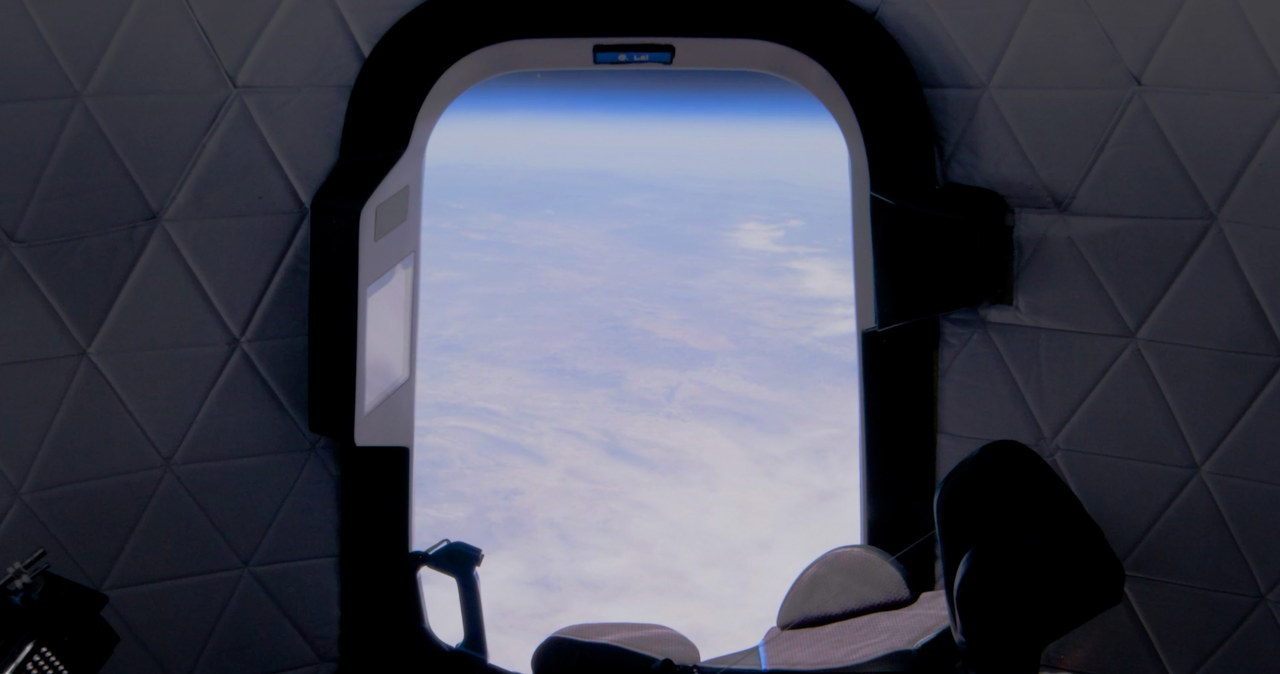 Kapsuła Blue Origin - widok na Ziemię /materiały prasowe