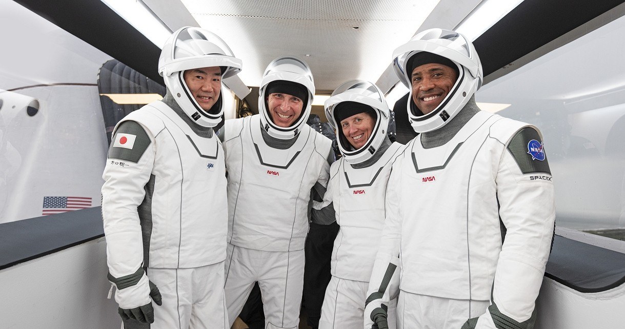 Kapsuła Dragon-2 zabrała na orbitę czworo astronautów. To historyczne wydarzenie /Geekweek