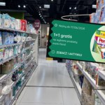 Kapsułki Persil 1+1 gratis w Rossmannie. W aplikacji pojawiło się też kilka innych promocji