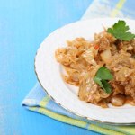 Kapusta zasmażana mojej babci nie ma sobie równych. Stosuje metodę dwóch palców