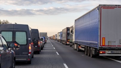 Karambol i kolizja na A4. Utrudnienia w obu kierunkach