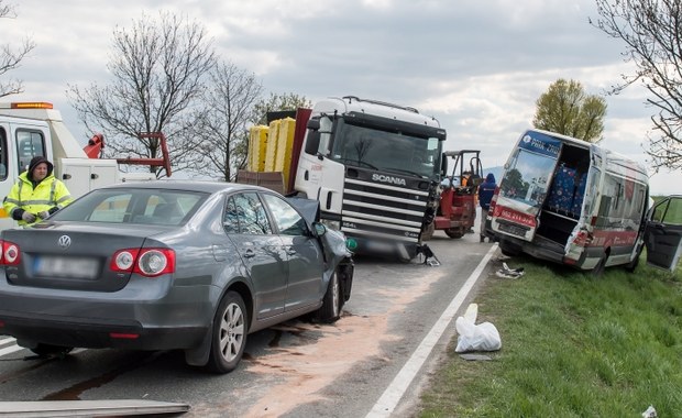 Karambol koło Wrocławia. 9 osób rannych