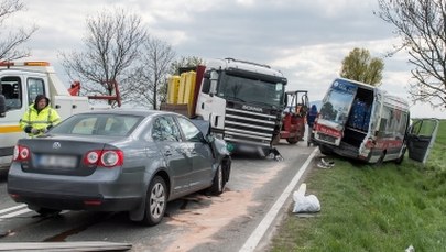 Karambol koło Wrocławia. 9 osób rannych