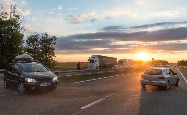 Karambol na A4. Jest zarzut dla kierowcy ciężarówki