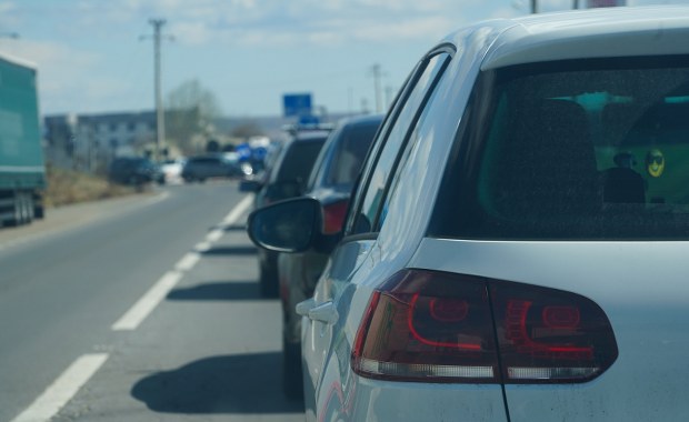 Karambol na A4. Zderzyło się 6 samochodów, ogromny korek 